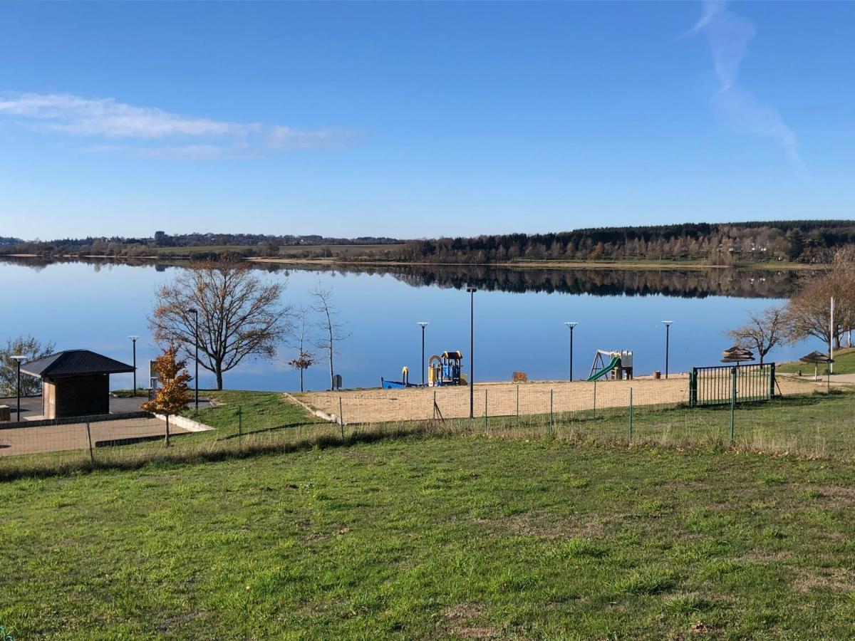 Maison bord de Lac de Pareloup Salles-Curan Extérieur photo